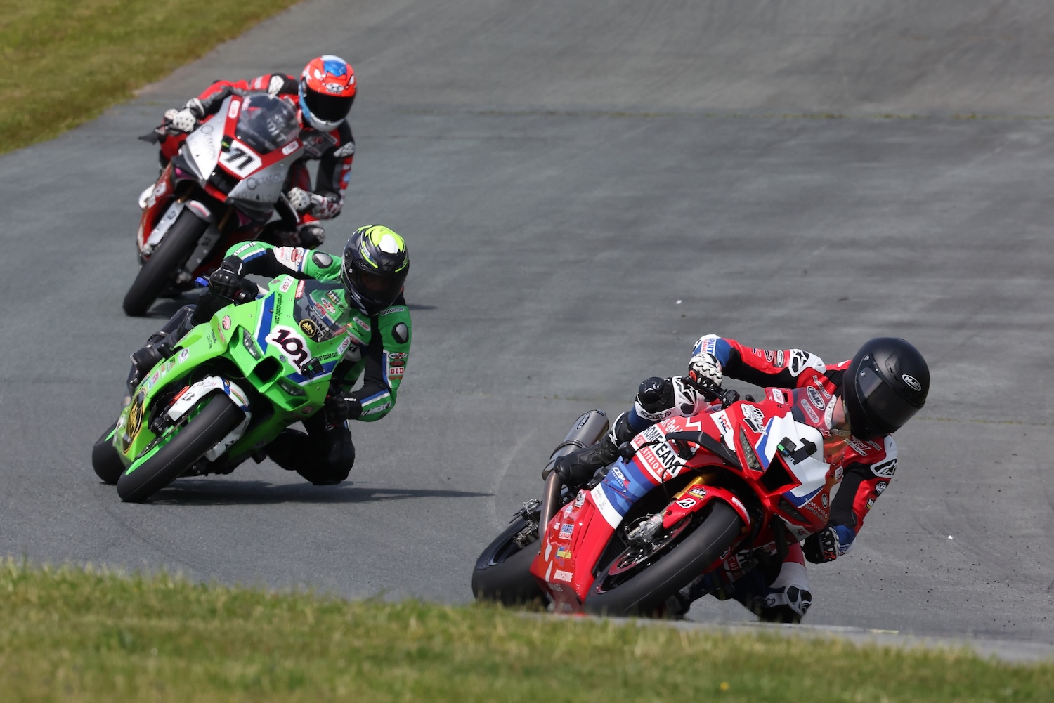 Young nabs Superbike race one victory at Atlantic Motorsport Park